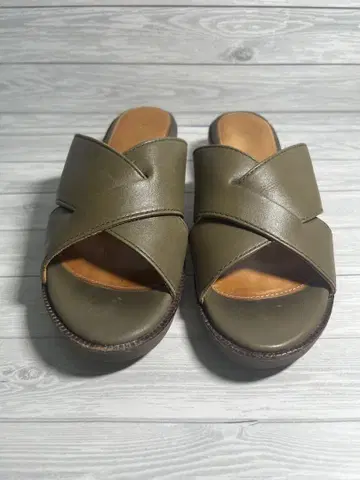 [새상품급] REGAL 리갈 크로스 가죽 샌들 카키 23cm 여성용