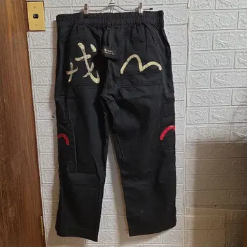 EVISU 블랙 팬츠