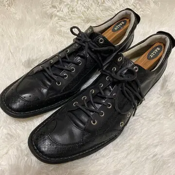 새상품급 캐서린 햄넷 블랙 가죽 레이스업 슈즈 가죽 신발 25.5cm