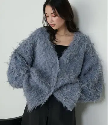 forksy. 몬스터 샤기 니트 루즈 V넥 가디건
