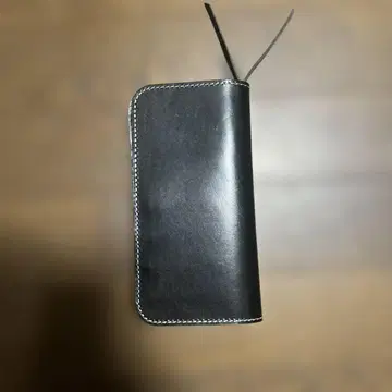 블랙 가죽 장지갑