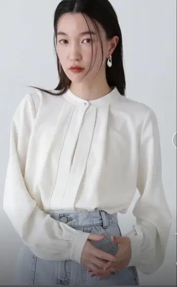 N. Natural Beauty Basic 프론트 턱 멜로우 블라우스