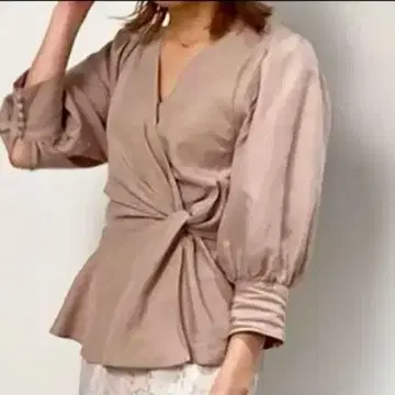 프레이 아이디 FRAY I.D 레이온 린넨 노트 디테일 블라우스