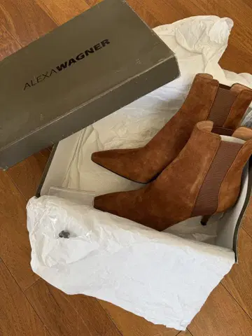ALEXA WAGNER 스웨이드 부츠