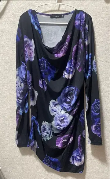 CIVARIZE 블랙 보라 장미 무늬 긴팔 셔츠