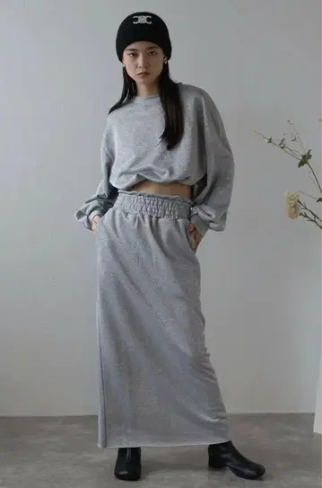 ENC 라메 맨투맨 롱 스커트