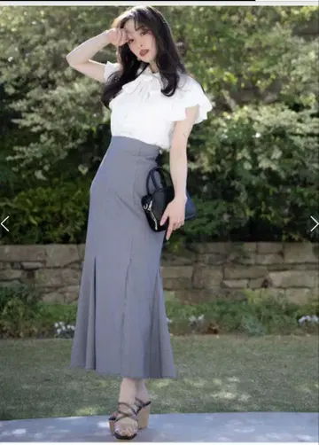 MERCURYDUO 백 레이스업 스트레치 머메이드 스커트
