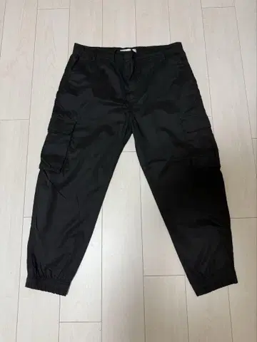 ZARA 블랙 워크 팬츠