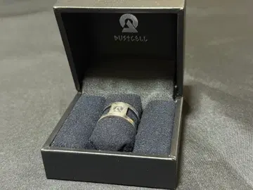 DUSTCELL 로고 반지