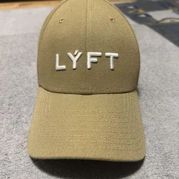 LYFT 9FORTY 베이지 캡