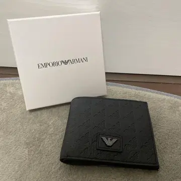 EMPORIO ARMANI 블랙 접이식 지갑
