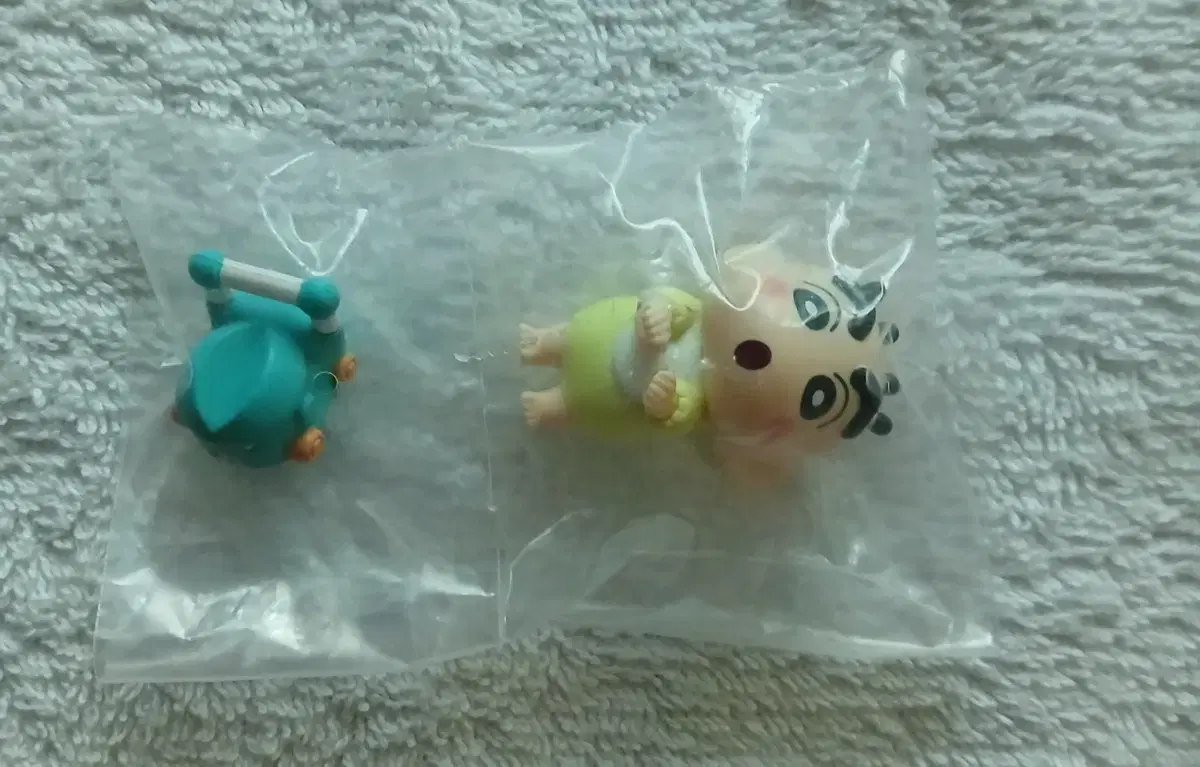 Crayon Shin-chan figure