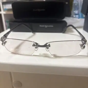 안경