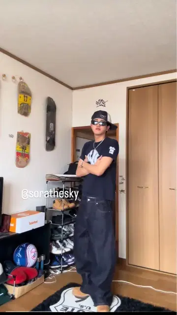 다크 데님 와이드 레그 팬츠 컷오프