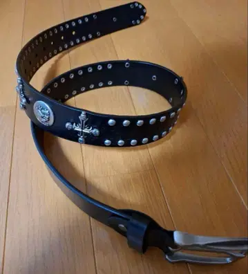 벨트 g.e.e.k SKULL CROSS STUDS BELT y2k