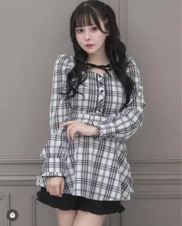 pium 프릴 케이프 프론트 버튼 셋업