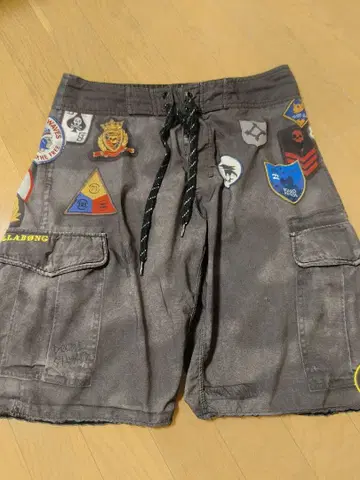 Billabong 패치 카고 숏팬츠