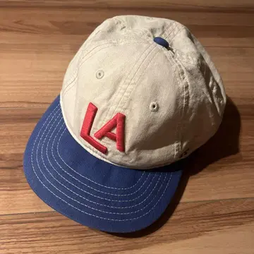 LA 자수 야구 모자