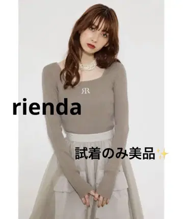 새상품급 rienda 포인트 로고 니트탑 프리 사이즈