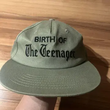 초레어 BOTT BIRTH OF The Teenager 캡