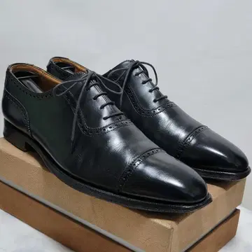 크로켓앤존스 쿼터 브로그