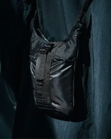 25ss BLK WM x BRIEFING DAY TRIPPER SS