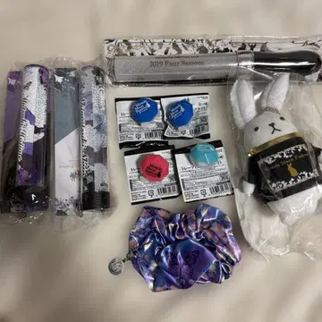 츠키우타 . 굿즈