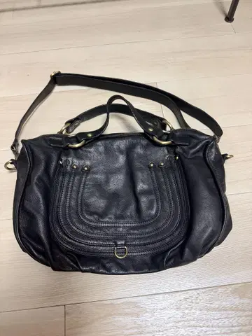블랙 가죽 숄더백