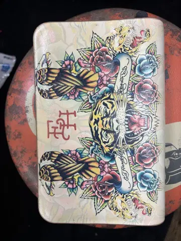 Ed Hardy 지갑 호랑이와 꽃 디자인