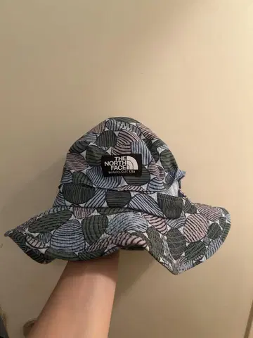 THE NORTH FACE 리프 패턴 버킷 햇