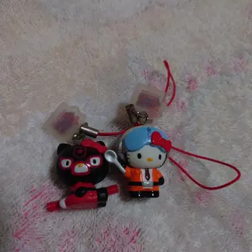 나리키리 헬로키티 스트랩 2개 세트 그 2