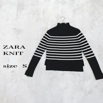 ZARA 하이넥 상의 S 사이즈 블랙 화이트 보더