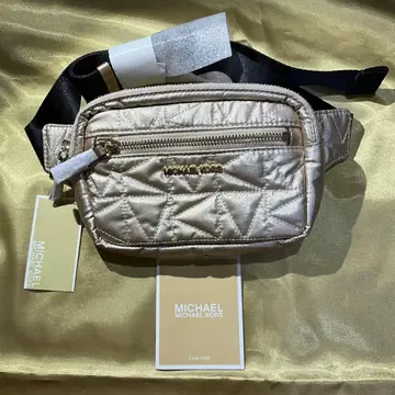 MICHAEL KORS 웨스트 파우치 골드 새상품