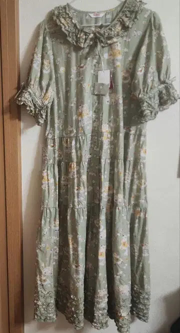 이번 시즌 핑크하우스 플라워 젤리 원피스
