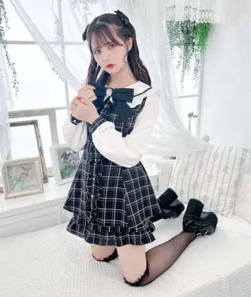 [ 새상품급 ] MARS 체크 무늬 원피스풍 셋업