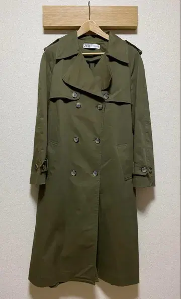 ZARA 트렌치코트
