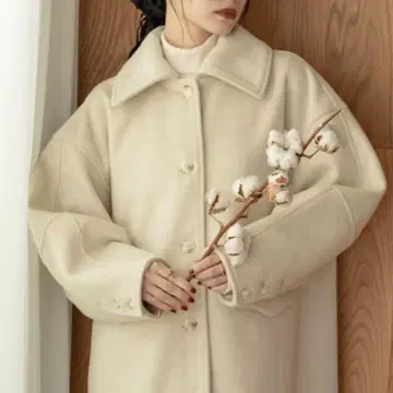 hinari 미니 샤기 롱 코트 사이즈 XS 아이보리