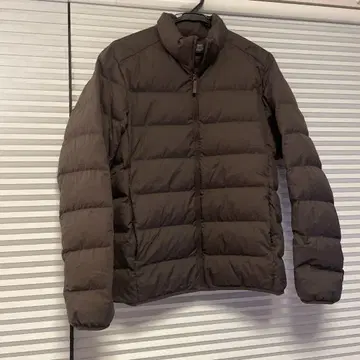 UNIQLO 울트라 라이트 다운 와이드 퀼트 자켓 M 사이즈 브라운