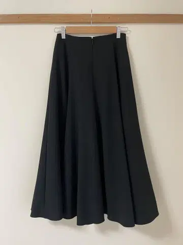 ROSSO 블랙 플레어 롱 스커트