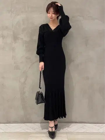 resexxy 숄더 도킹 머메이드 니트 원피스 시어