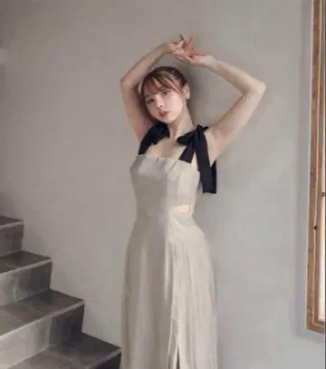 ANDMARY Ann ribbon pleats dress 베이지