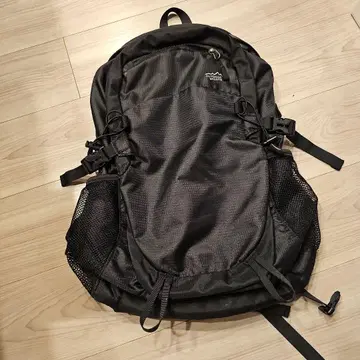 블랙 나일론 백팩