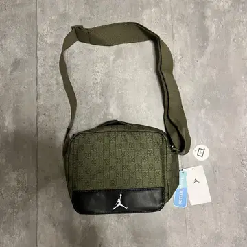 Jordan 모노그램 숄더백 카키