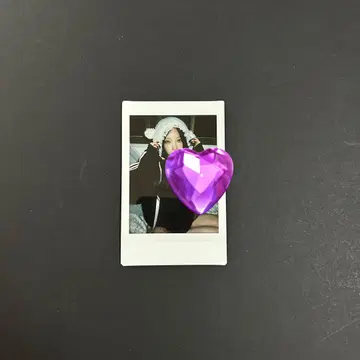 카티 악마의 키스 폴라로이드