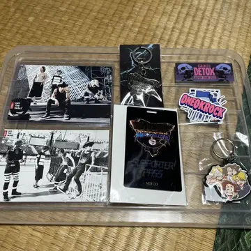 ONE OK ROCK 굿즈 묶음 판매 씰, 키링, 엽서 등