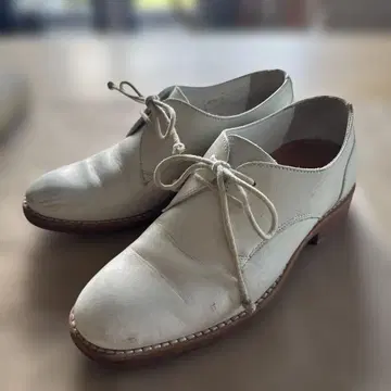 여성 37 사이즈 화이트 가죽 신발