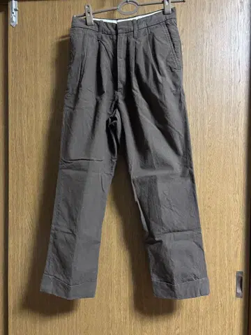 가사 브라운 캐주얼 팬츠 백 포켓 부착