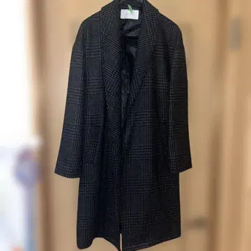 고스타르지후가 블랙과 그레이 체크 무늬 체스터 코트 46