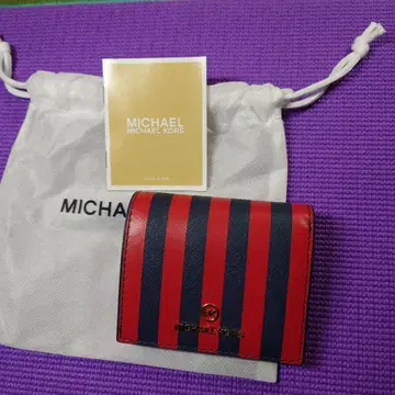 MICHAEL KORS 빨간색 네이비 도트 이단 접이식 지갑