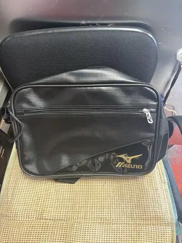 Mizuno 숄더백 블랙 중형